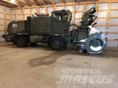 Oshkosh H2218 Sonstige Baumaschinen