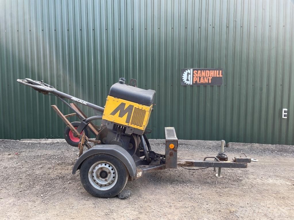 Mecalac MBR 71 Walzenzüge