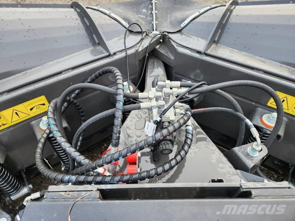 Pronar PUV 3300 M Schneeschilde und -pflüge