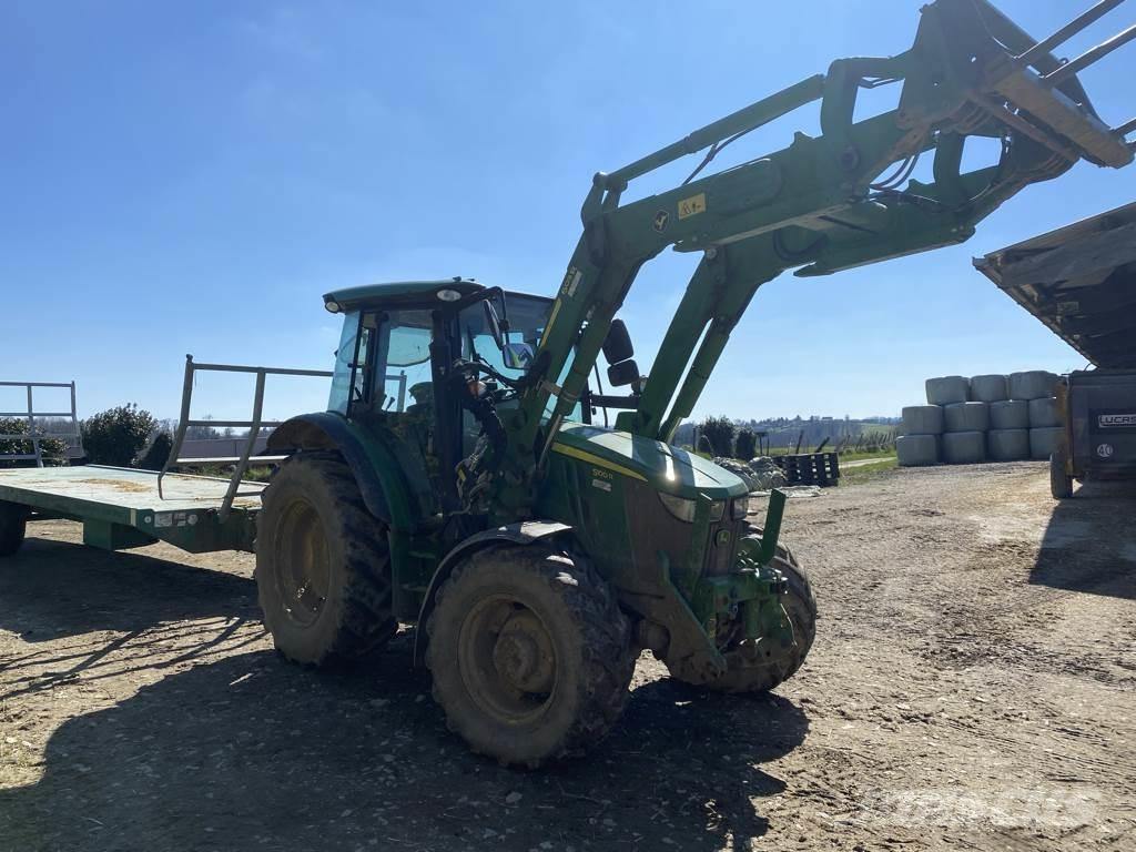 John Deere 5100 R Traktoren