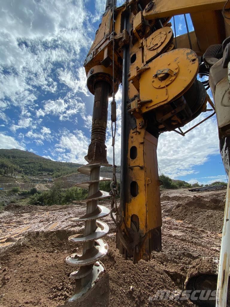 Bauer BG 24 H Schwere Bohrgeräte