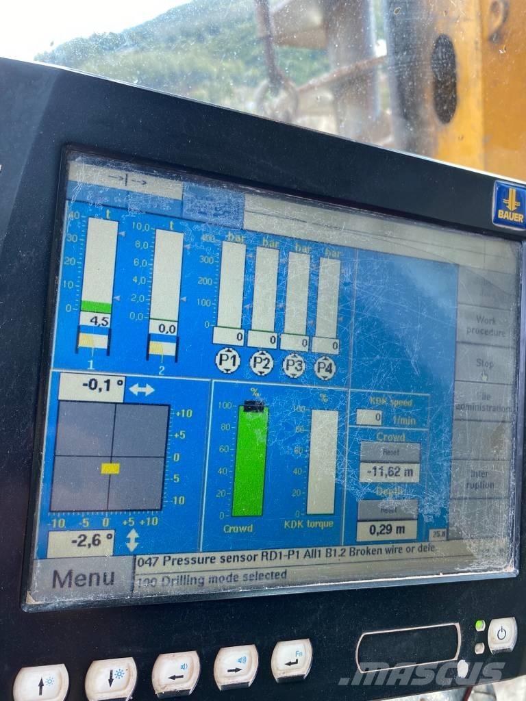 Bauer BG 24 H Schwere Bohrgeräte