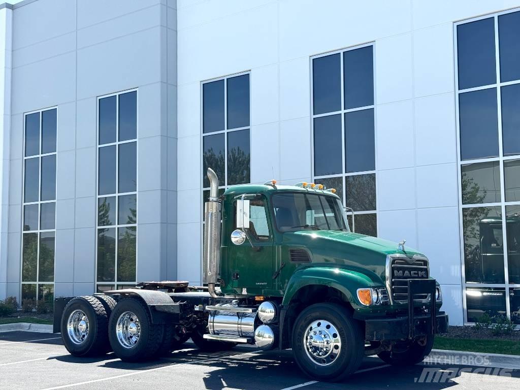 Mack Granite CV713 Sattelzugmaschinen