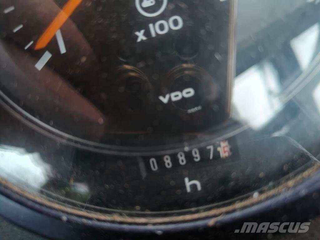 Valmet 805 GLOZ Traktoren