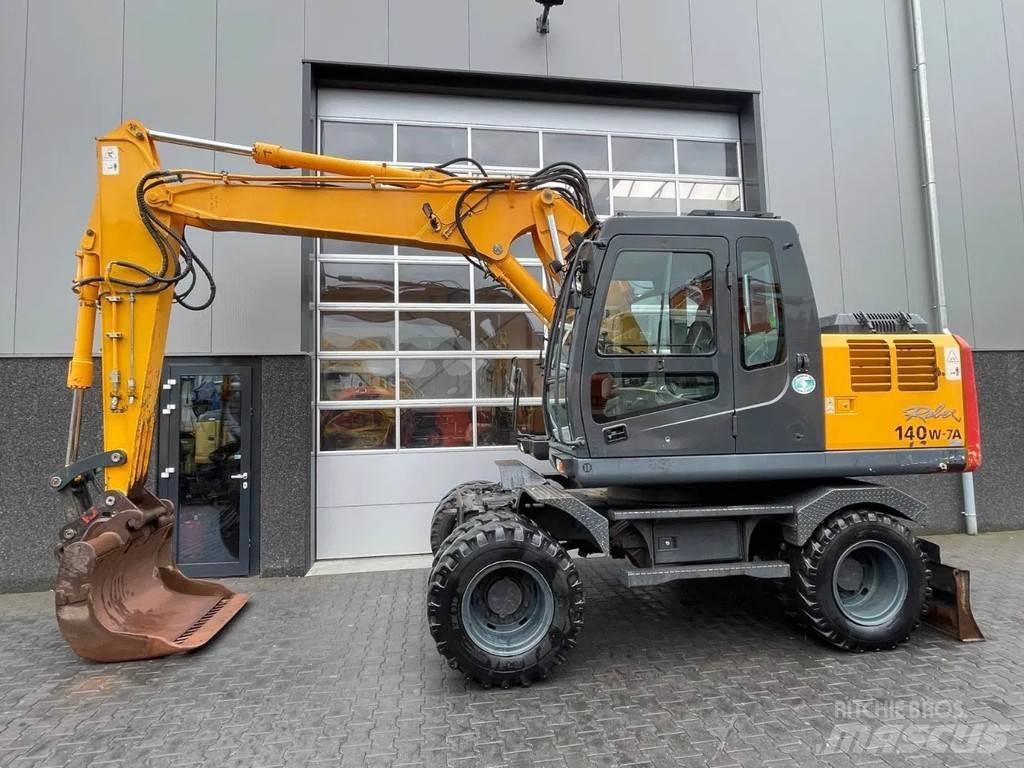 Hyundai R140W-7A Mobilbagger