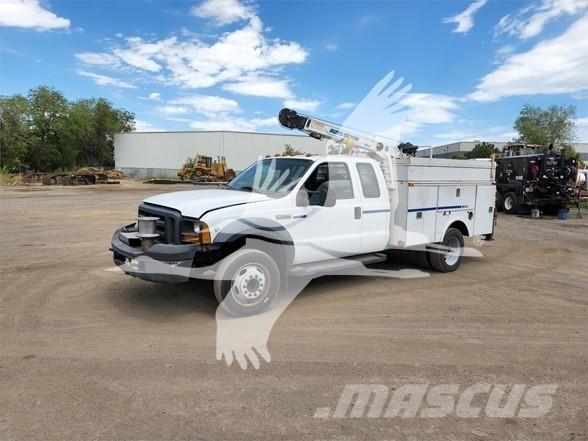 Ford F550 XL Sonstige Baumaschinen