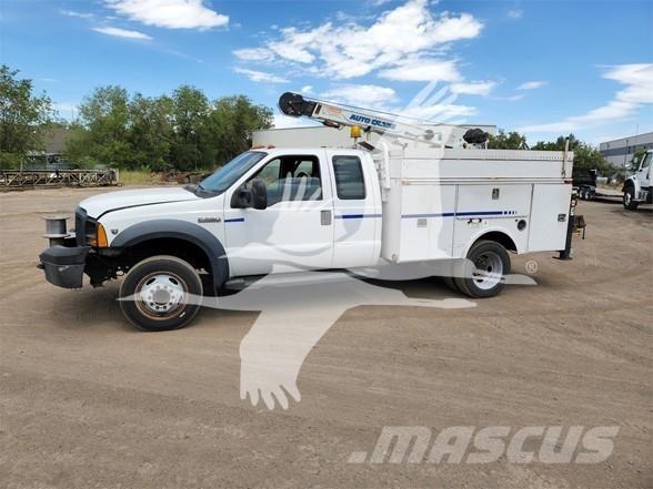 Ford F550 XL Sonstige Baumaschinen