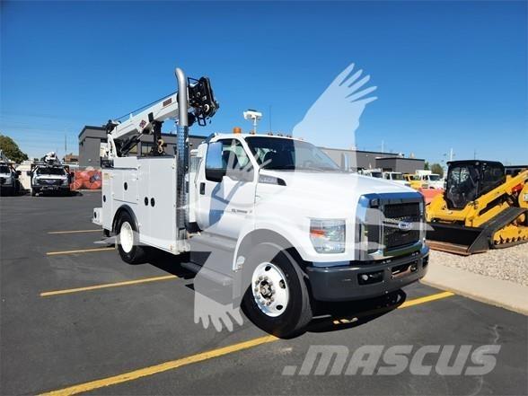 Ford F750 SD Sonstige Baumaschinen