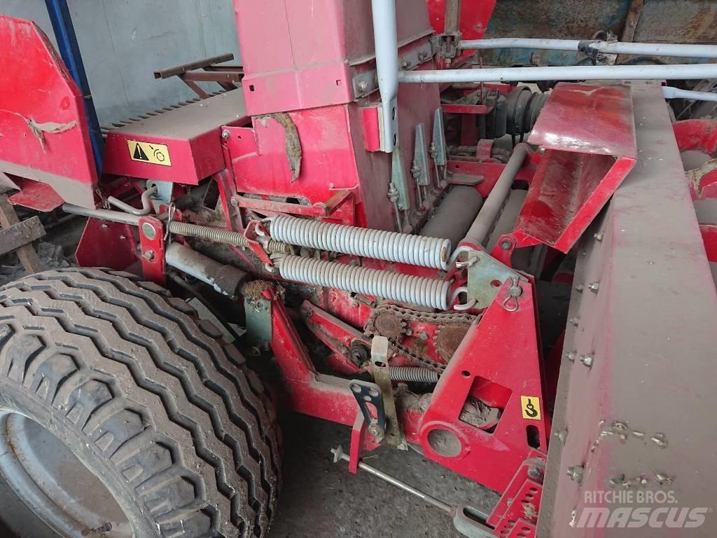 JF FCT 1050 Feldhäcksler