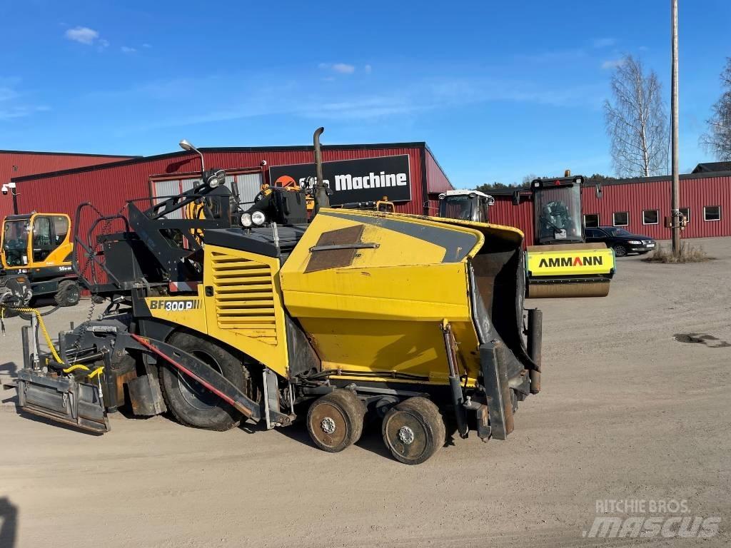 Bomag BF 300 P Strassenfertiger
