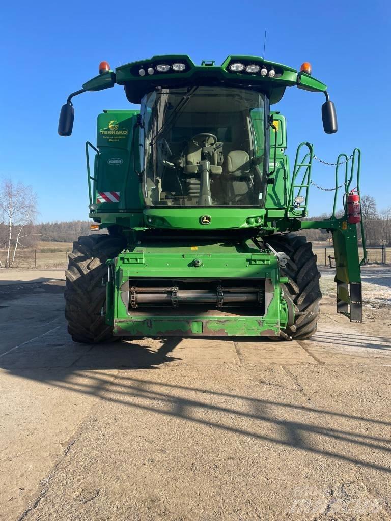 John Deere T 670 i Mähdrescher