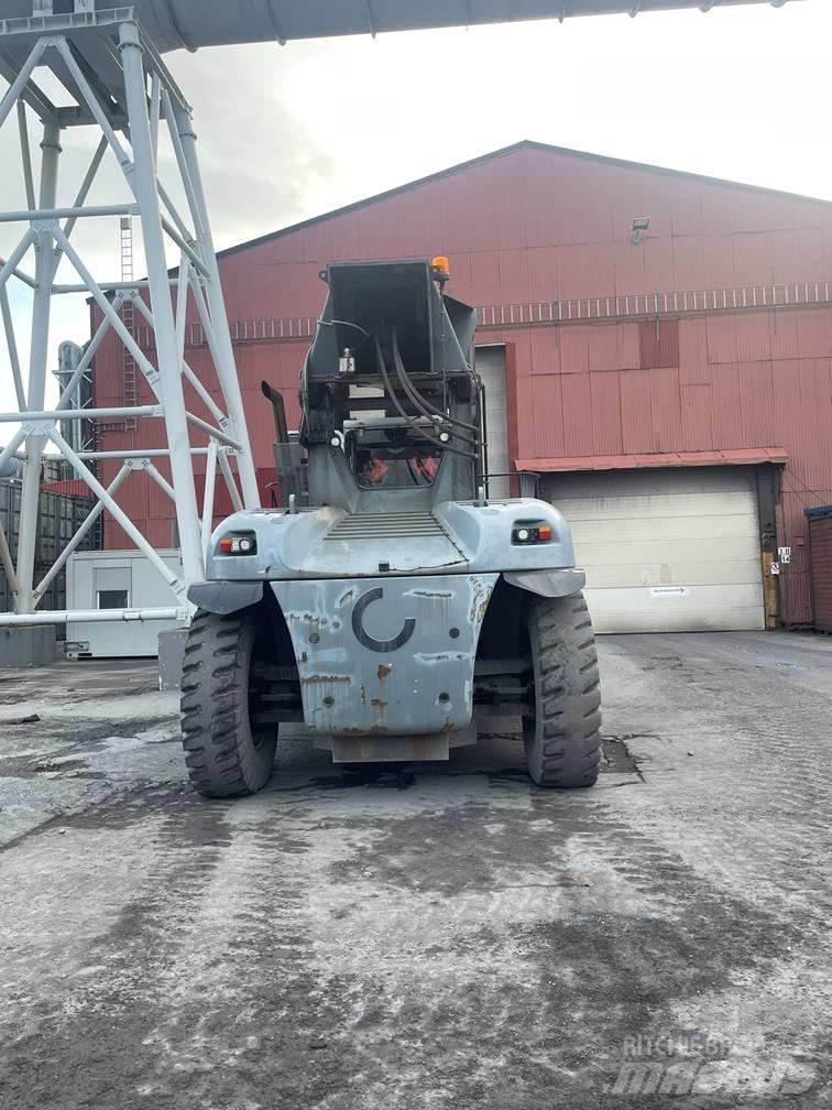 SMV SMV 4537 TB5 Reach-Stacker
