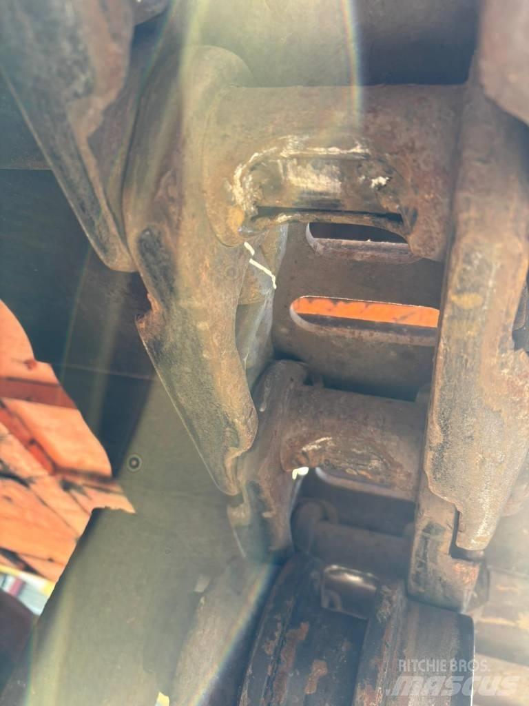 Doosan DX225LC Raupenbagger