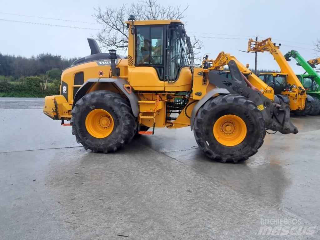 Volvo L 90 H Teleskoplader für Landwirtschaft