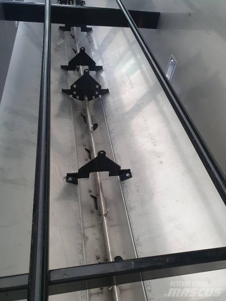 Startec Makro Mineraldüngerstreuer