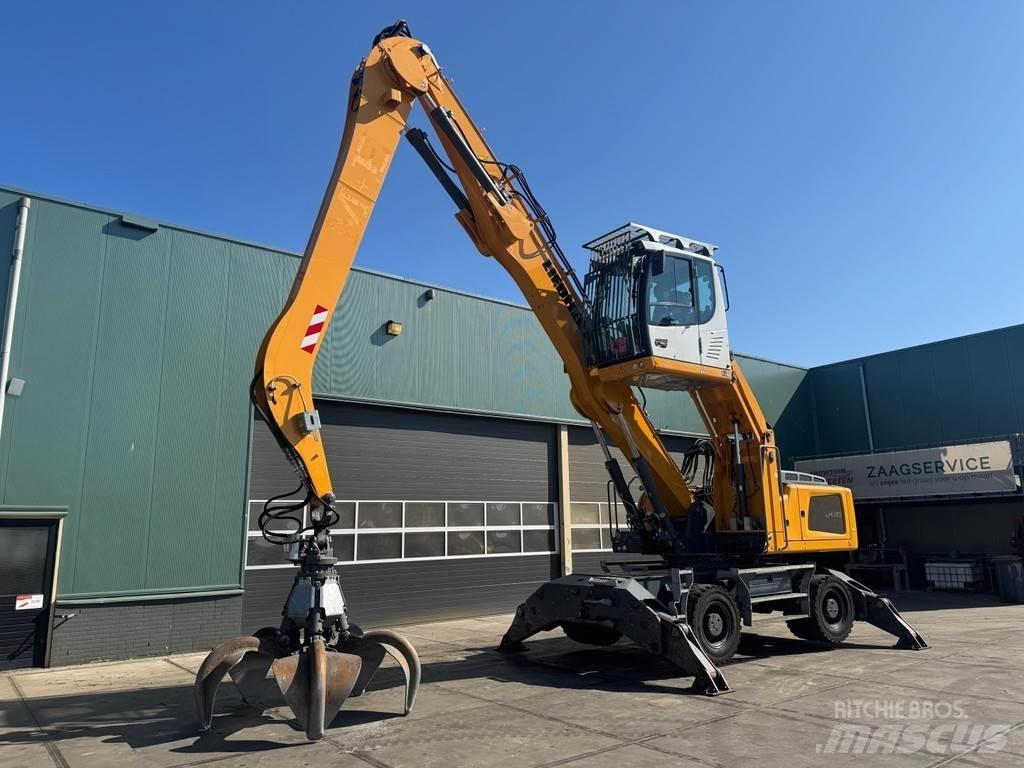 Liebherr LH 30 M Materialumschlag
