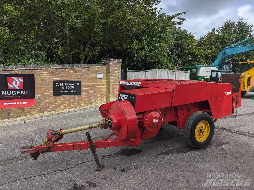 Massey Ferguson 124 Quaderpressen
