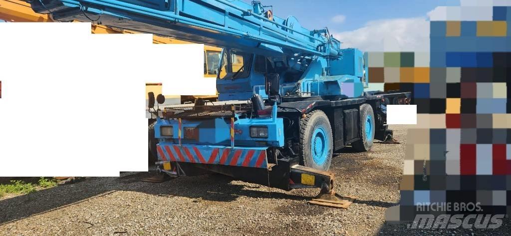 Kato KR 35 H-3 Ruwterrein kranen