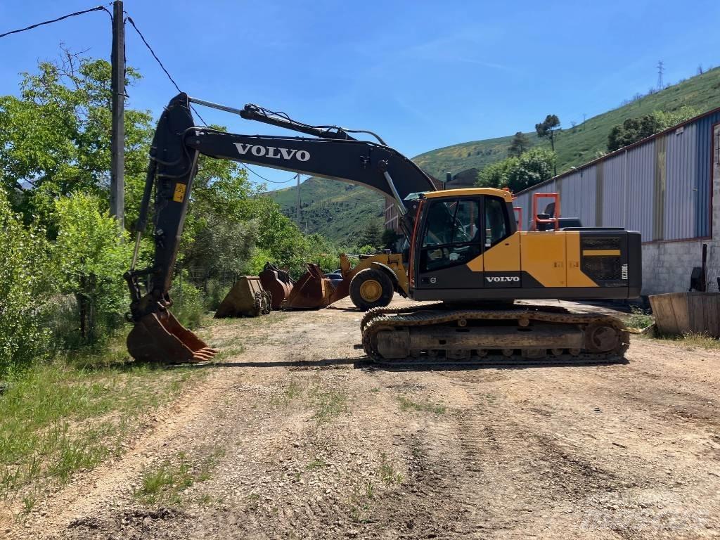 Volvo EC 220 E Raupenbagger