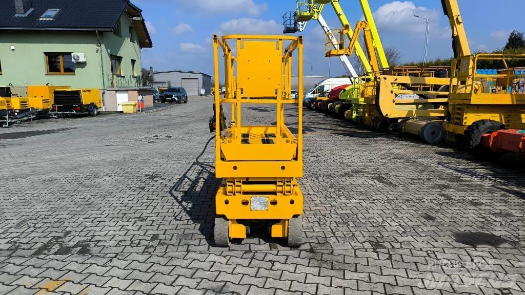 Haulotte Compact 8 Scheren-Arbeitsbühnen