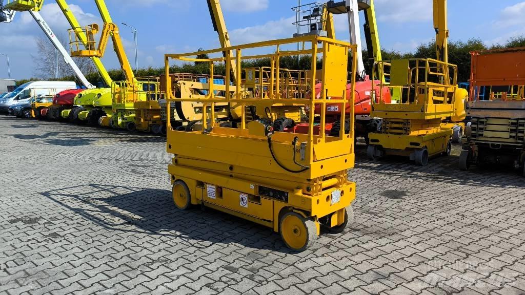 Haulotte Compact 8 Scheren-Arbeitsbühnen