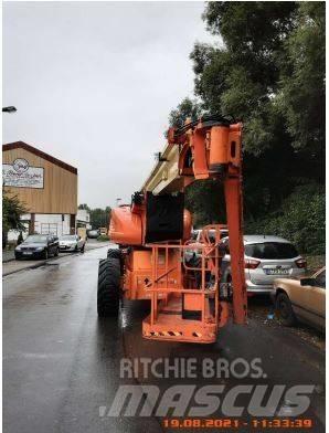 JLG 1250 AJP Gelenkteleskoparbeitsbühnen