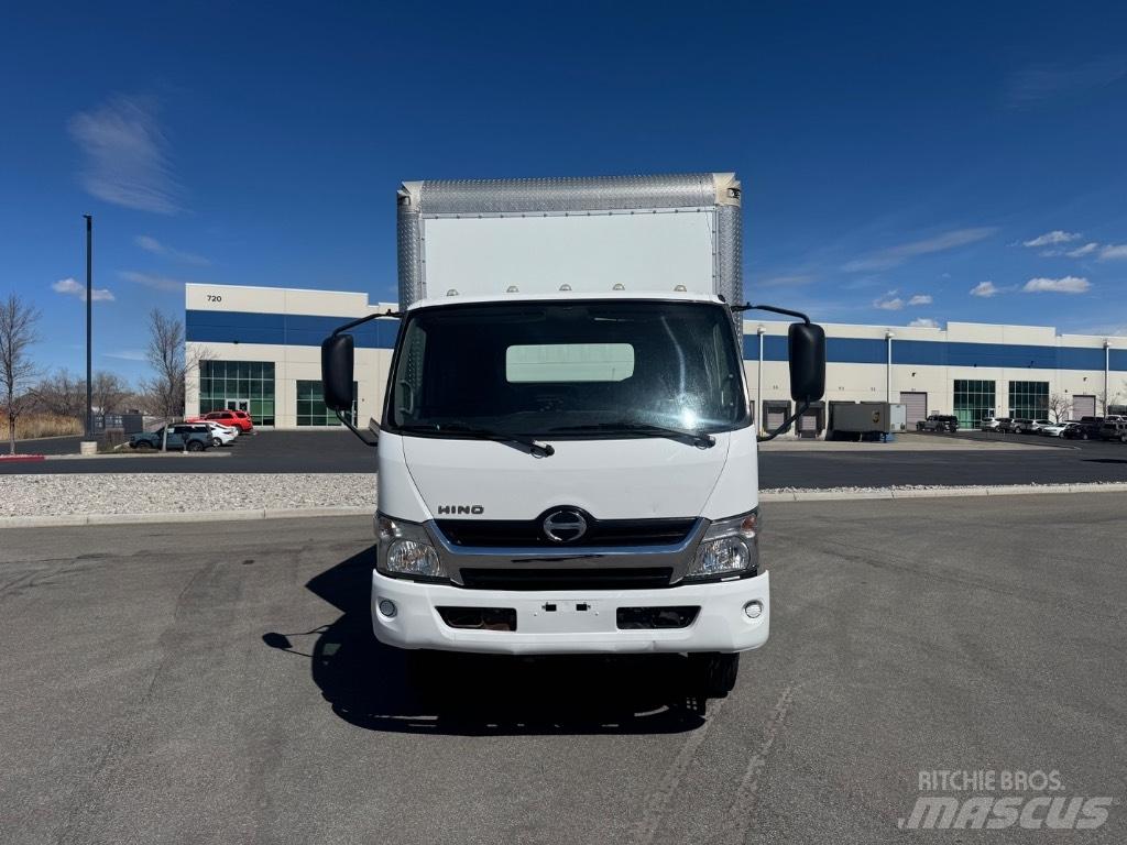 Hino 155 Kofferaufbau