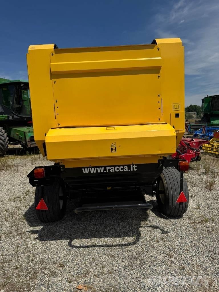New Holland BR 7060 Rundballenpressen