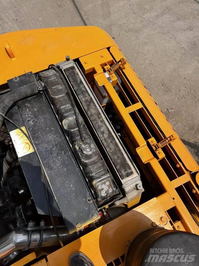 Hyundai 210W-7 Mobilbagger