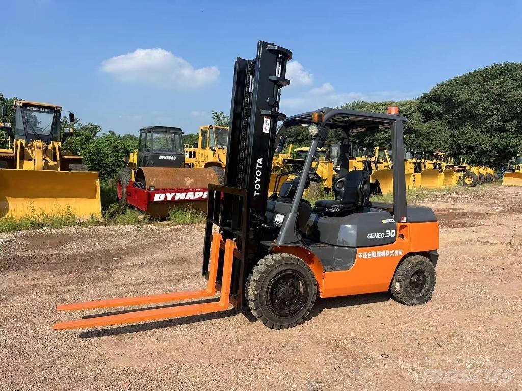 Toyota GENEO 30 Diesel heftrucks