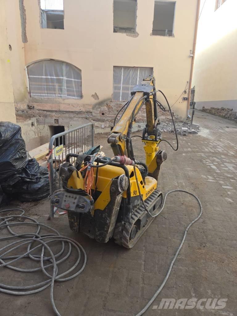 Brokk 90 Abrissbagger