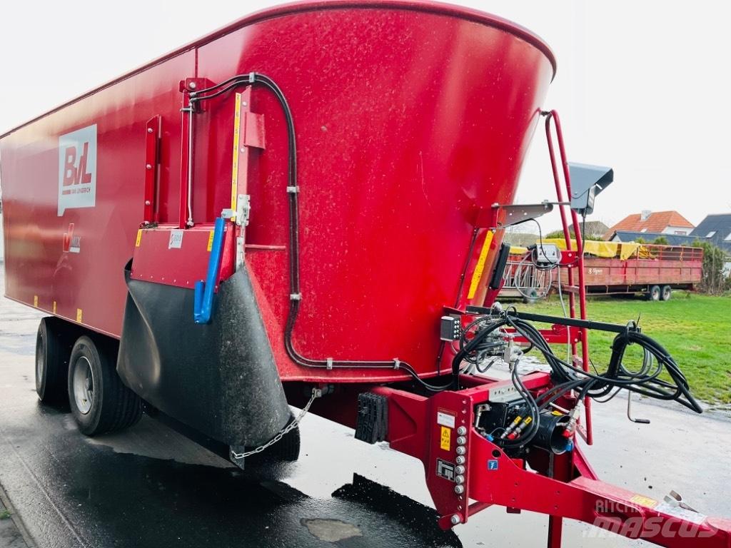 BvL V-Mix 33-3s Futtermischwagen