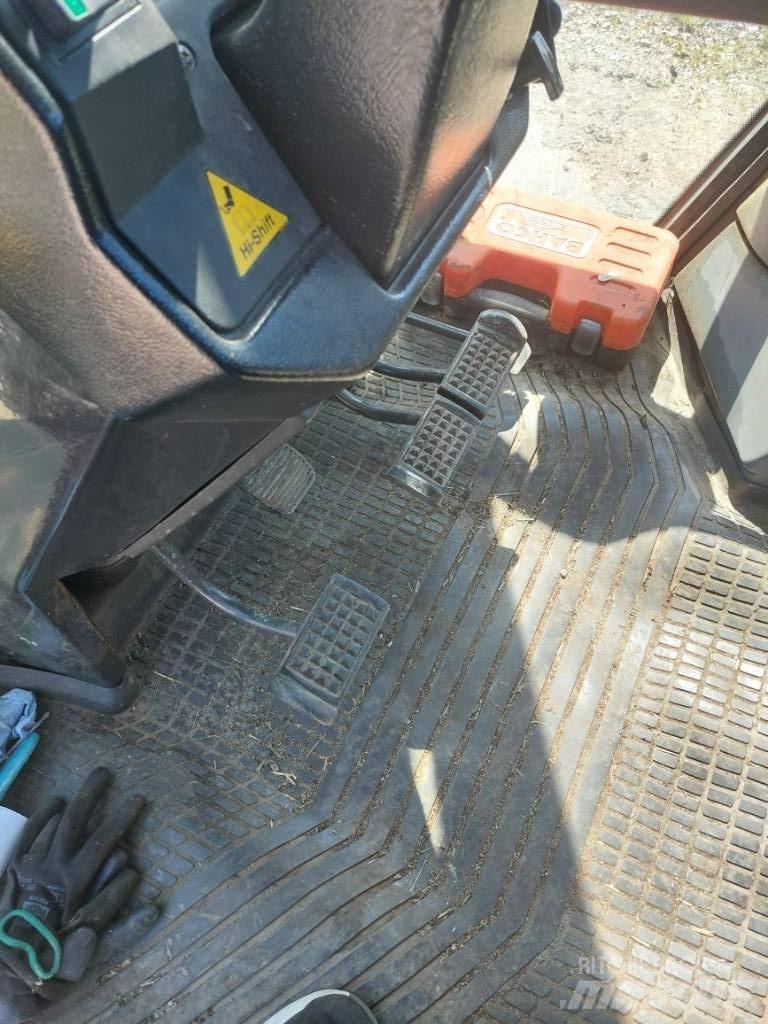 Valtra Valmet 8400-4 Traktoren