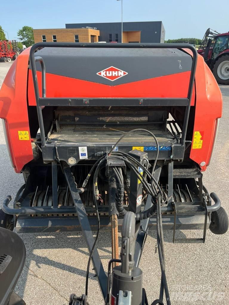 Kuhn FB 3135 Rundballenpressen