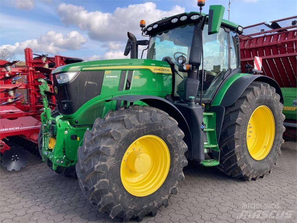 John Deere 6R250 Traktoren