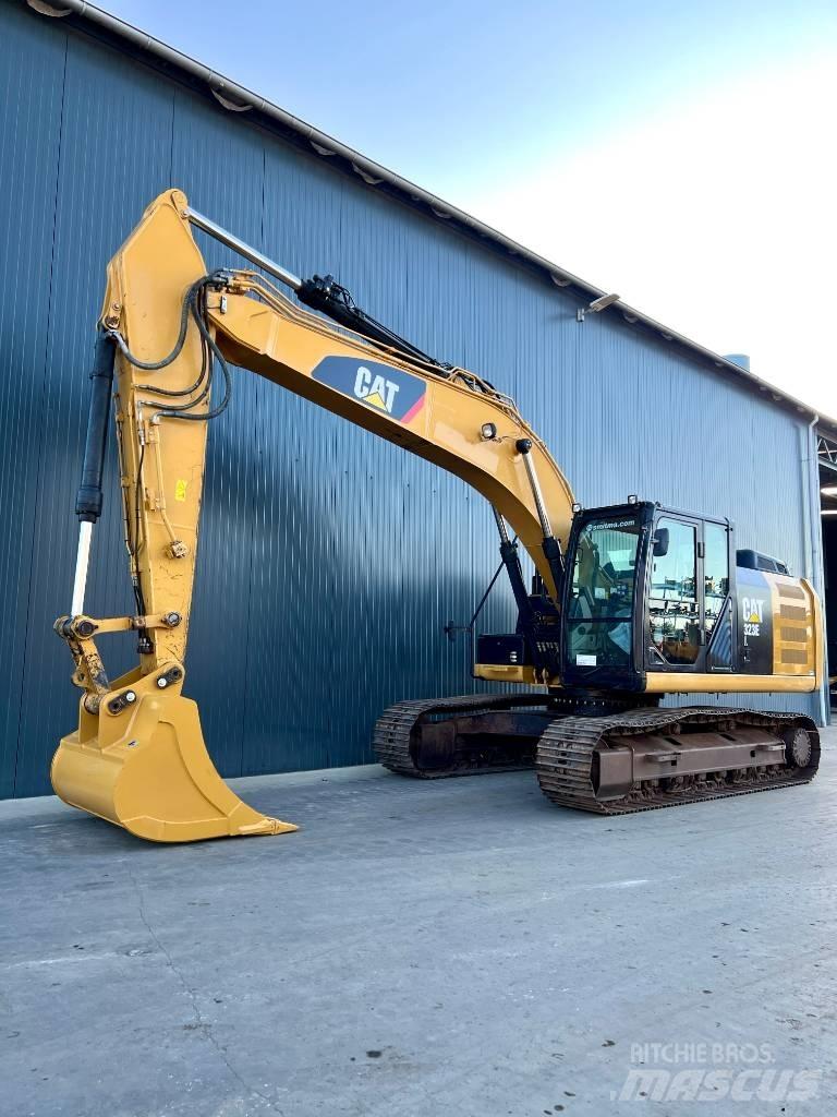 CAT 323E L Raupenbagger