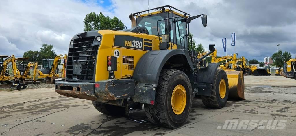 Komatsu WA380-8 Radlader