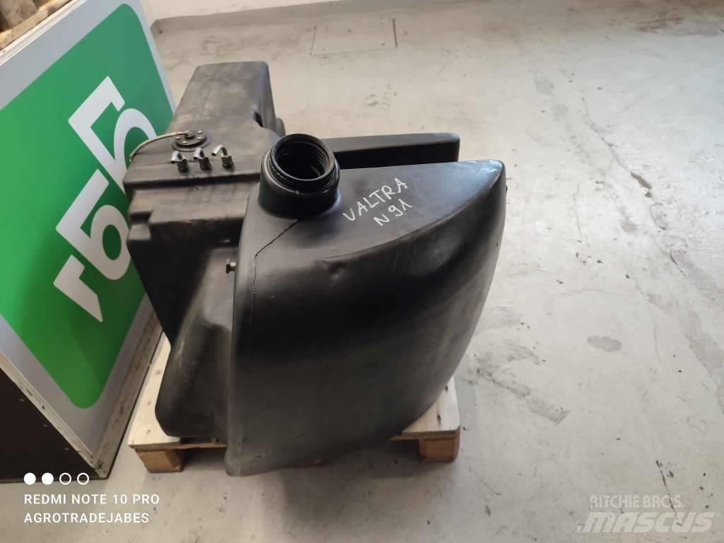 Valtra N91 Fuel Tank Kabinen