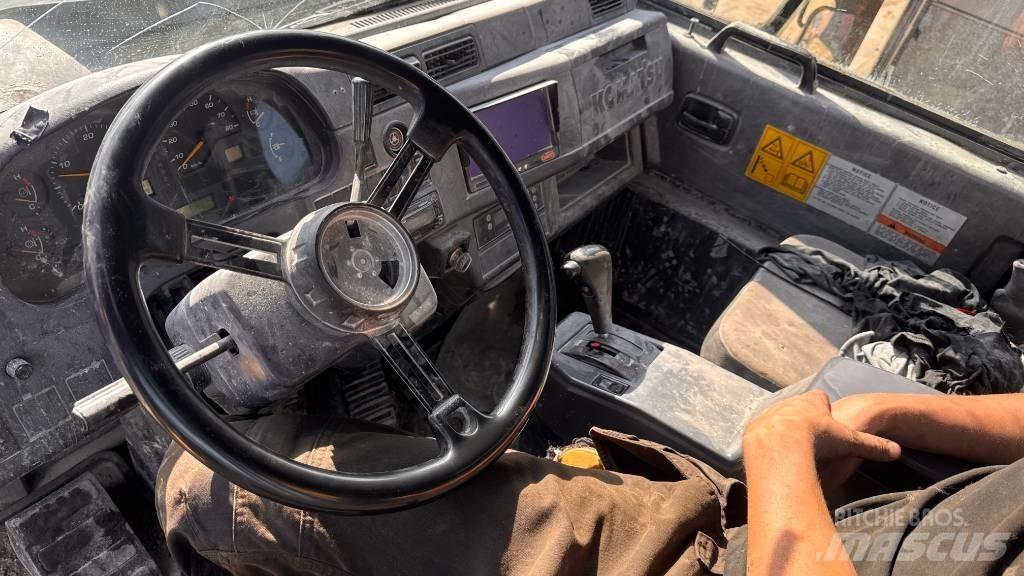 Komatsu HM 400-2 Dumper - Knickgelenk