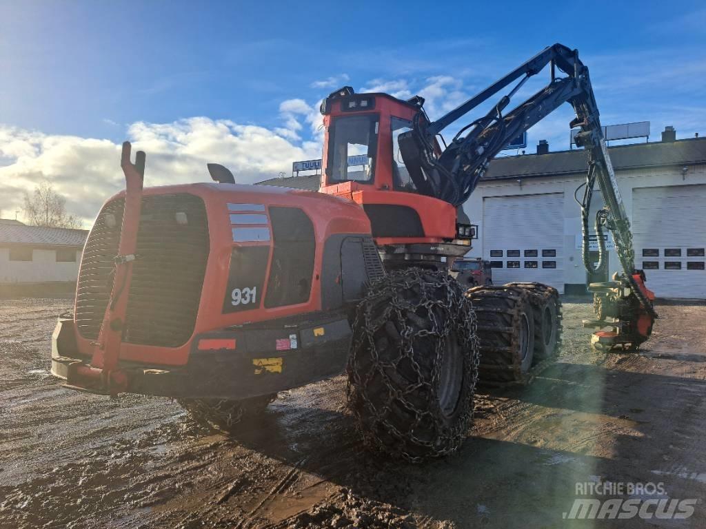 Komatsu 931 Harvester