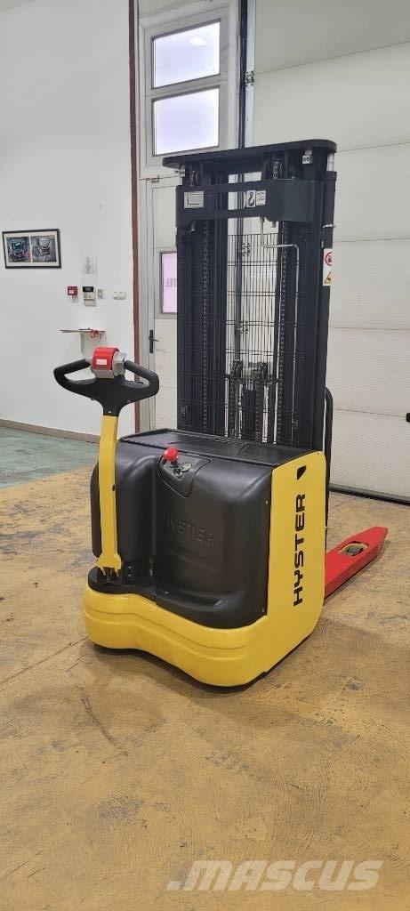 Hyster S 1.4 AC Zelfrijdende stapelaars