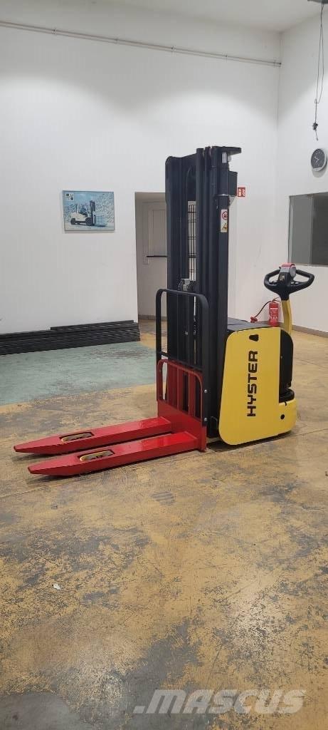 Hyster S 1.4 AC Zelfrijdende stapelaars