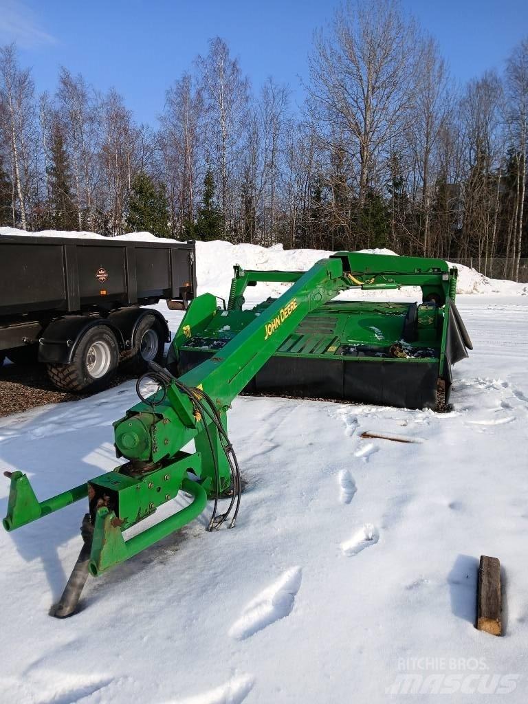John Deere 735 Mähwerke