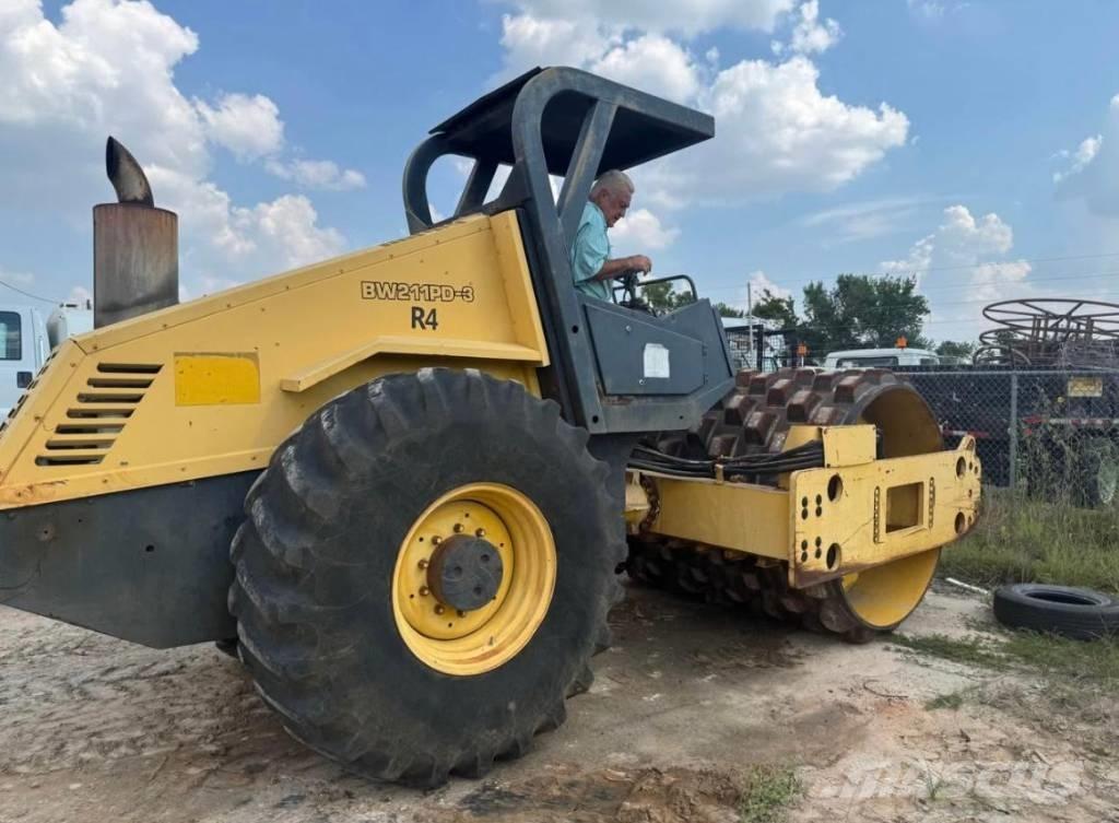 Bomag BW 211 P D-3 Walzenzüge