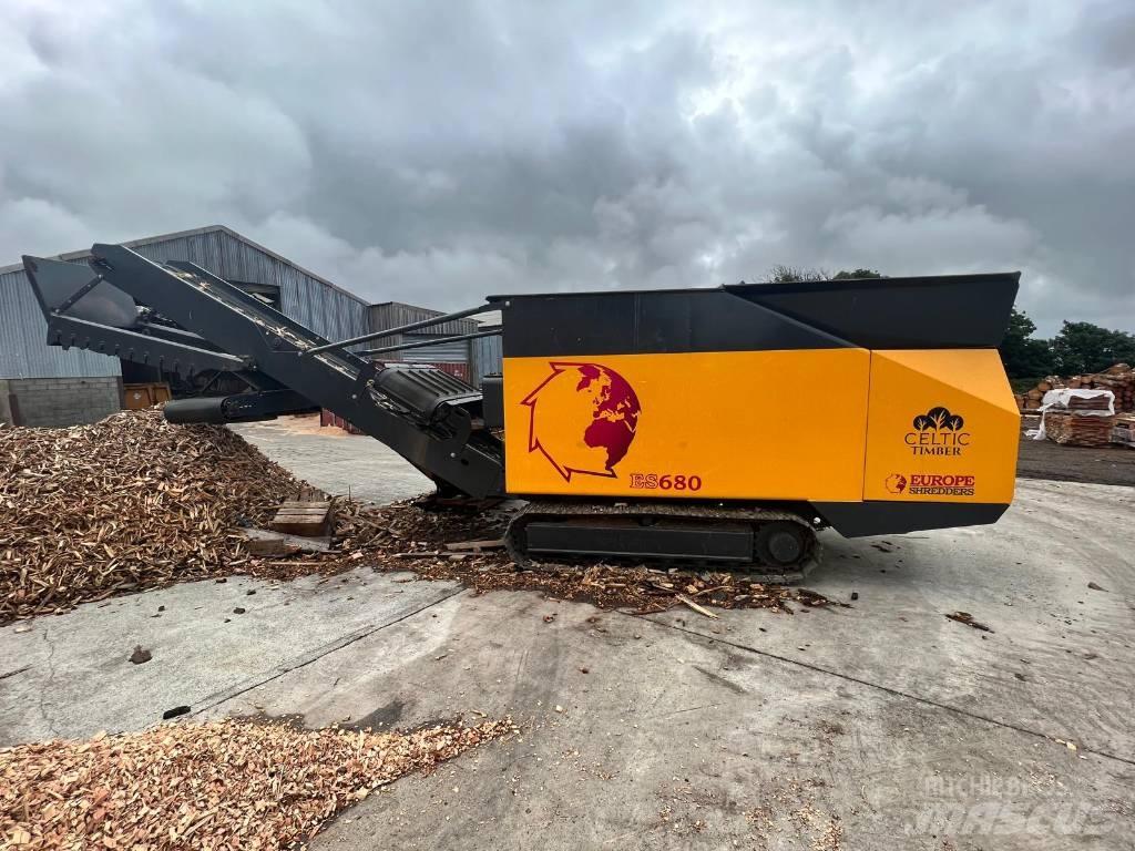 Euro Shredder ES680 Holzhäcksler