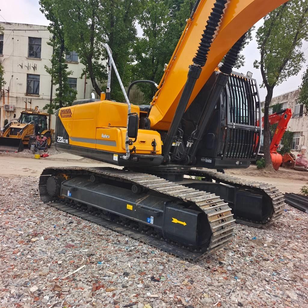 Hyundai 220LC-9S Raupenbagger