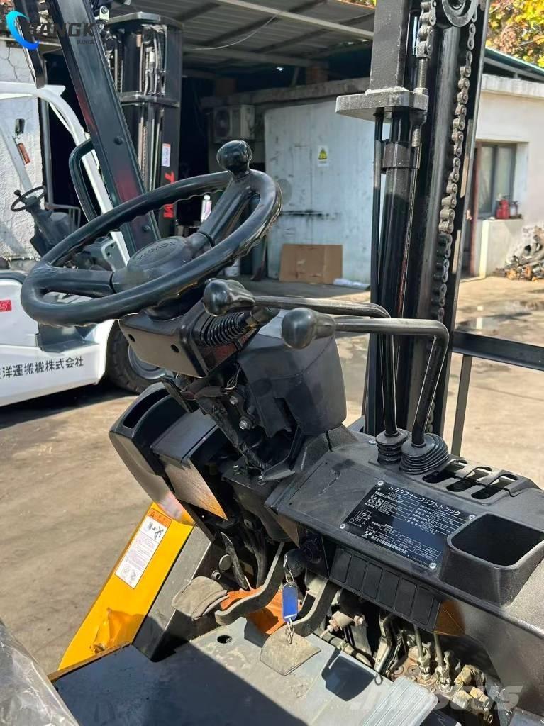 Toyota 7 FDN 30 Diesel heftrucks