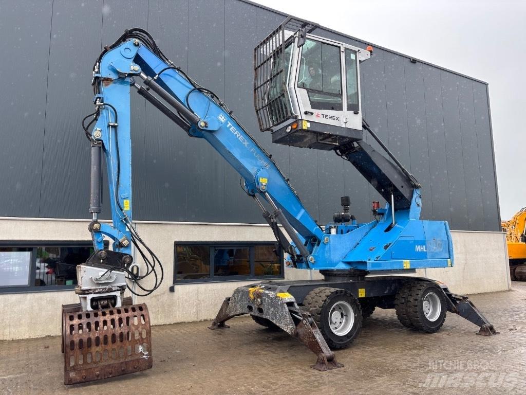 Fuchs MHL 320 D Materialumschlag