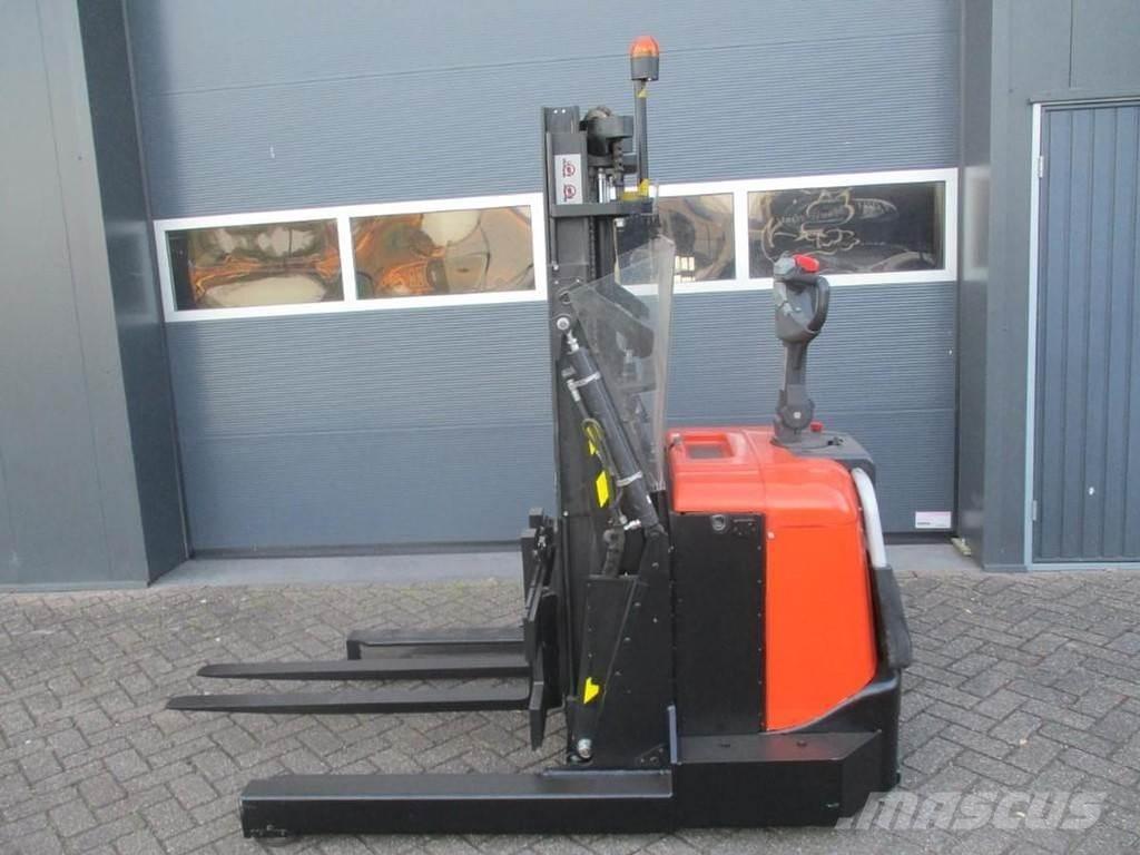 BT SPE120 XRD Gabelstapler mit Fahrerstand