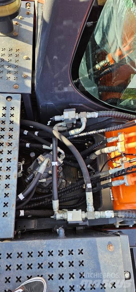 Doosan DX 225 Raupenbagger